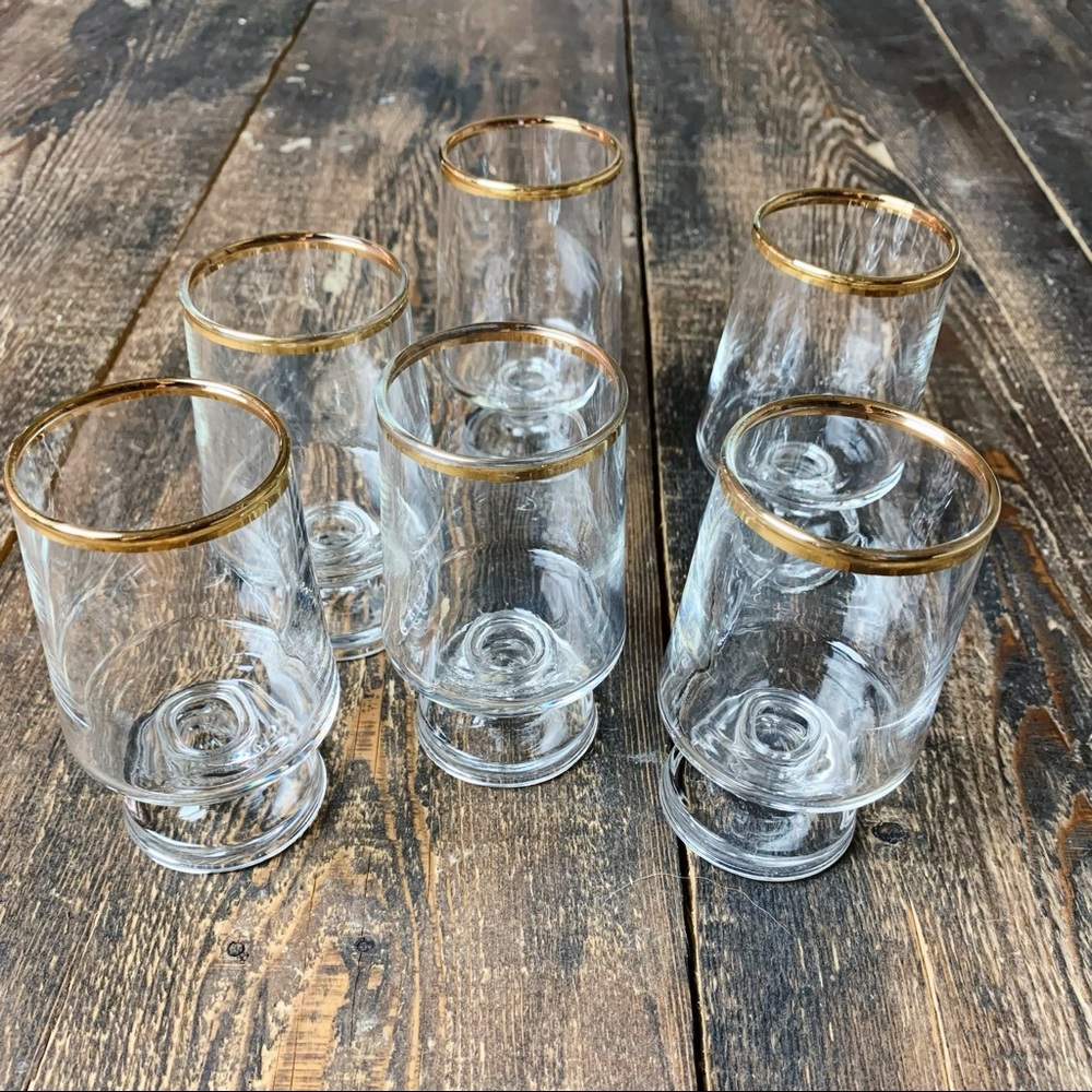 Set of 6  Vintage stemmed glasses/ gold 4 1/2 oz